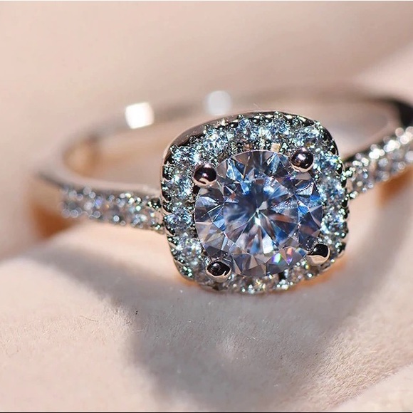 Square Stone Ring - Picture 4 of 4